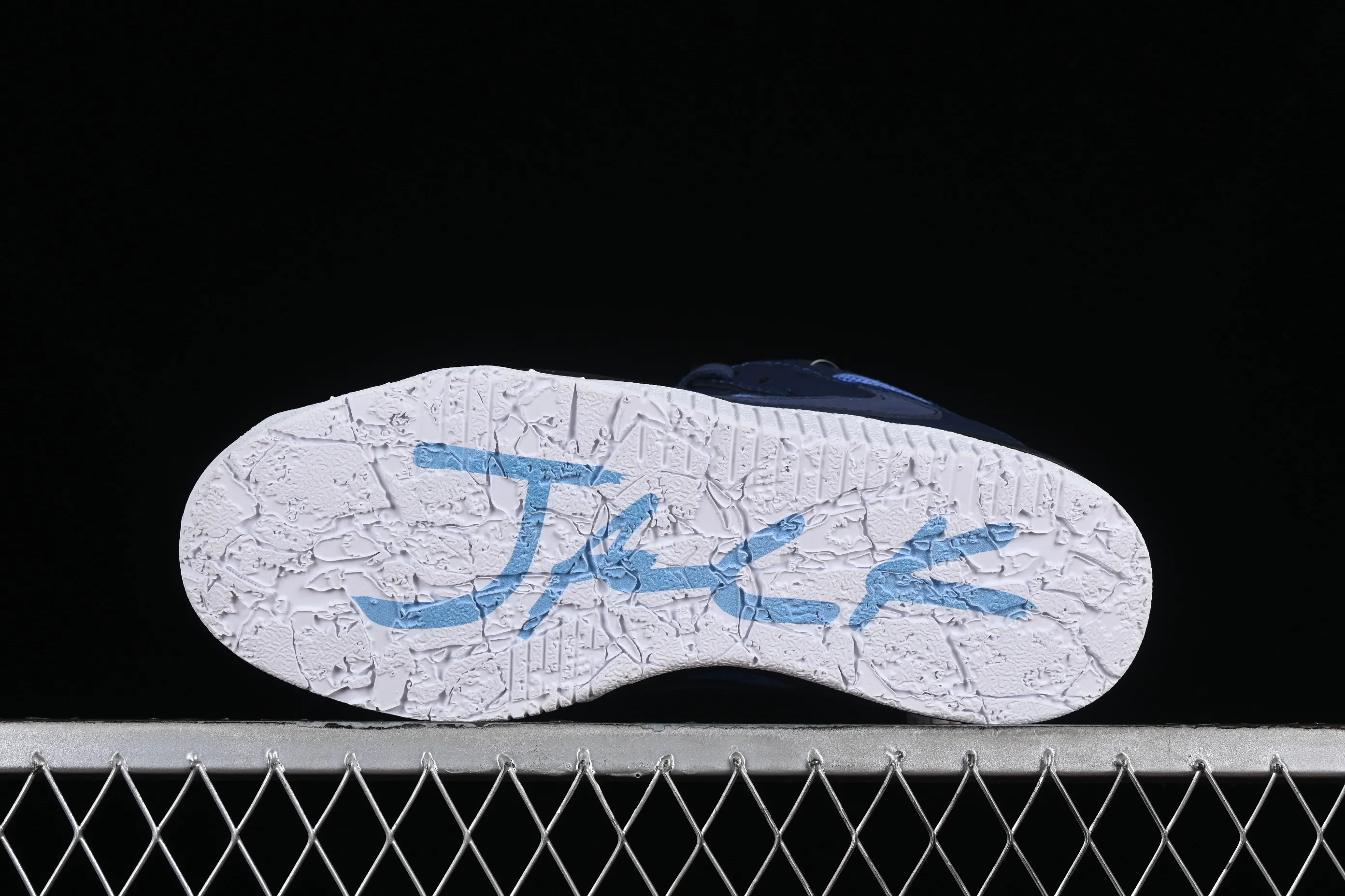 All categories Air Jordan Jordan series basketball shoes Air Jordan 1 Low F version Travis Scott x Jordan Cut The Check AJ1 Joe 1 hook and loop fashion basketball shoes FZ8117-001